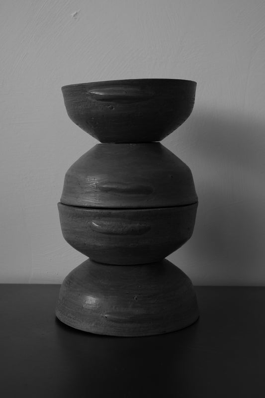 Set of 4 terracotta clay bowls