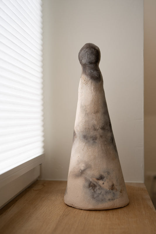 Minimalist ceramic silhouette sculpture (34 cm)