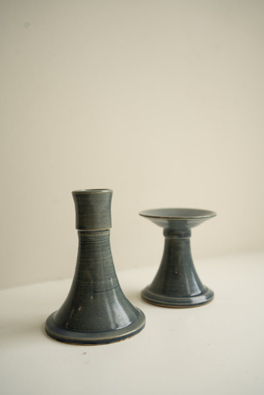Set ceramic candle holders