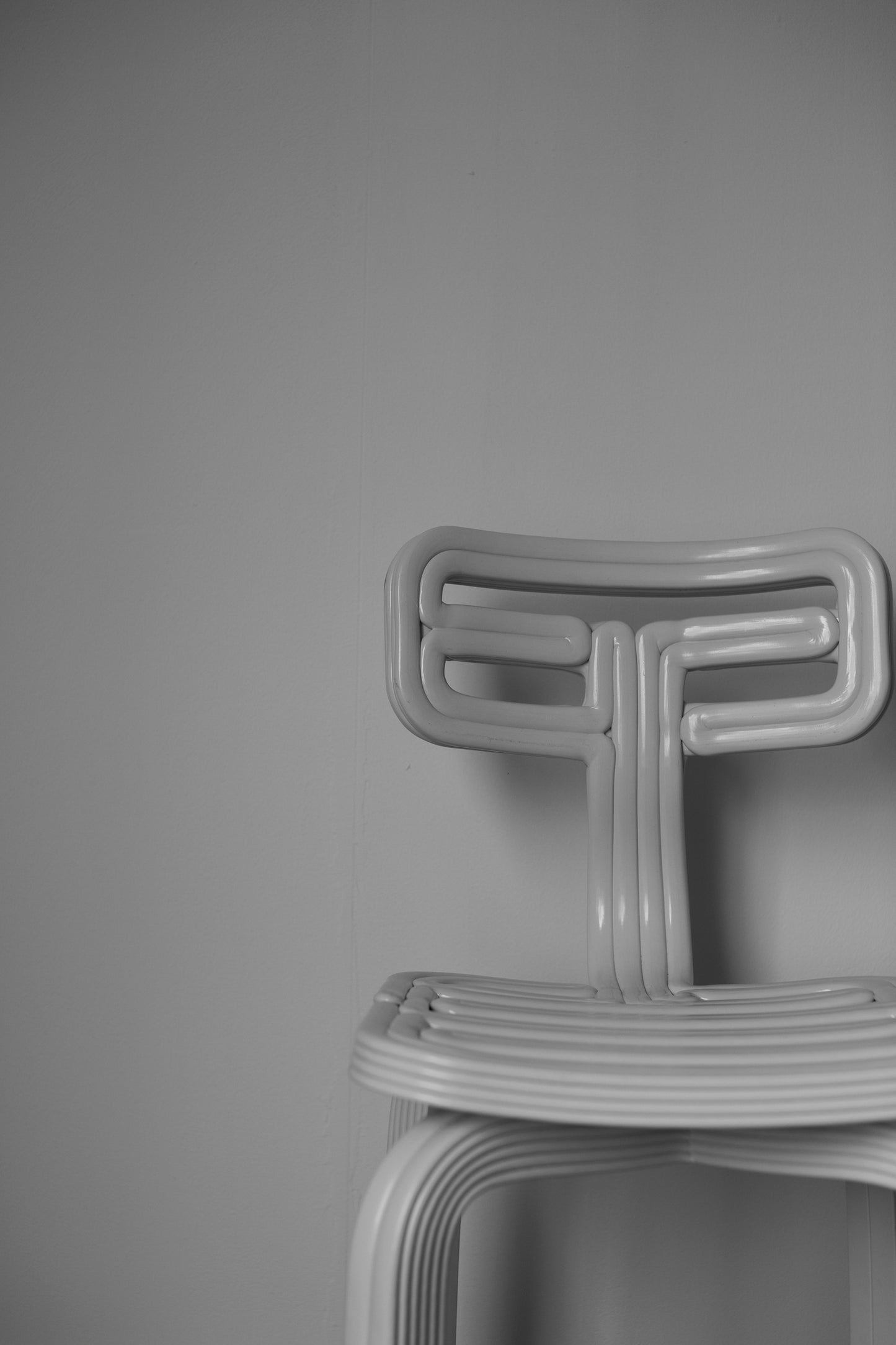 Chubby chair white Dirk van der Kooij (rent-only)