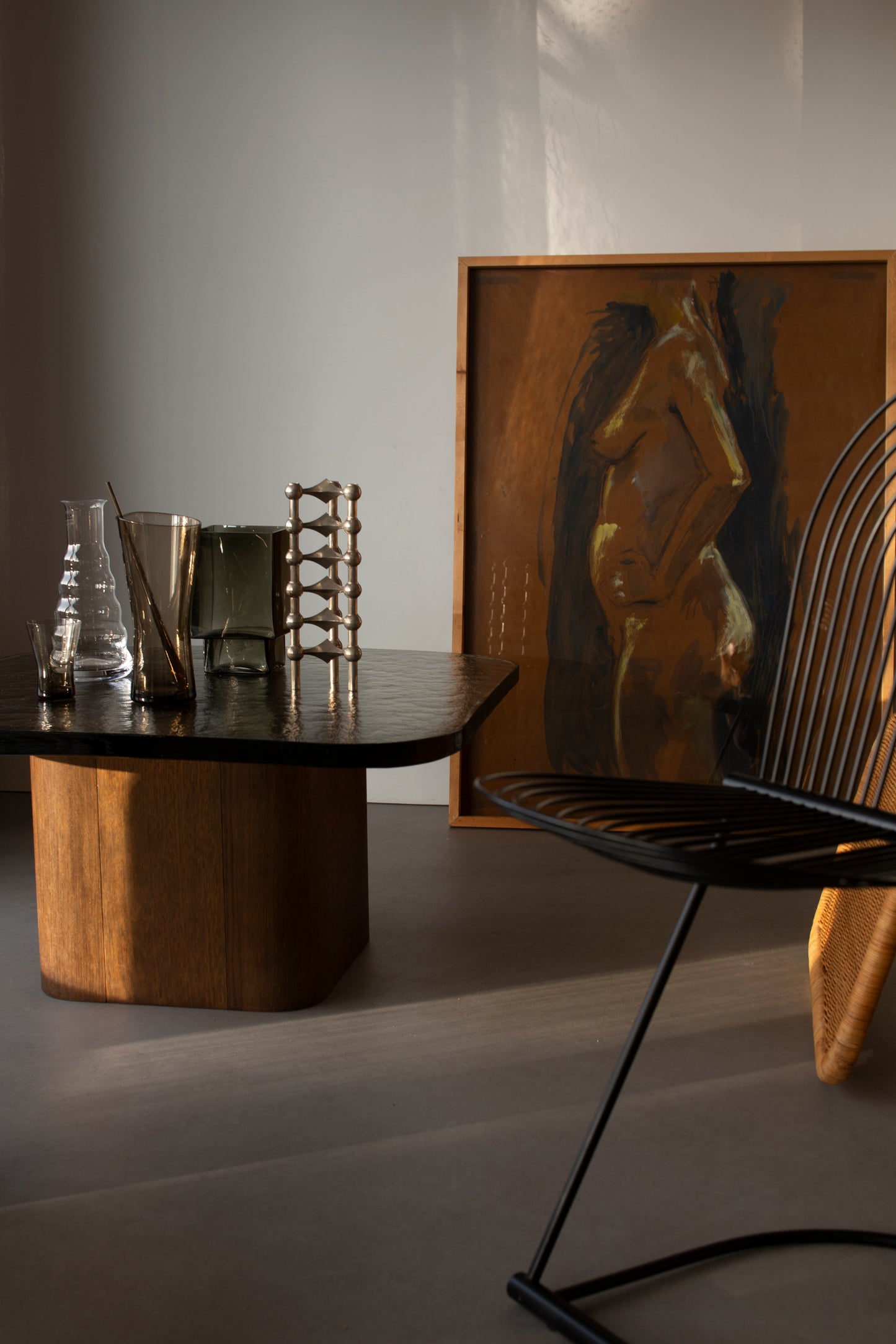 Heavy glass table on wooden pedestal