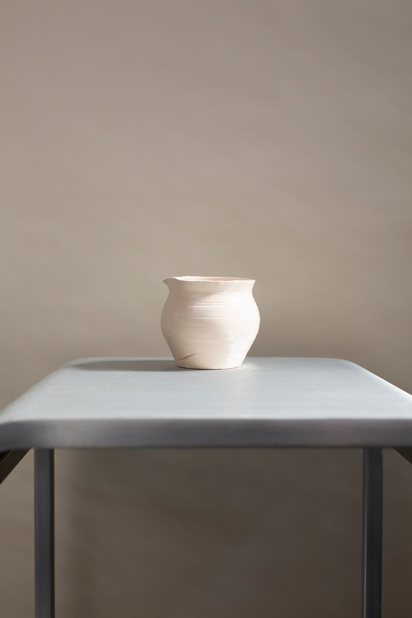 Ceramic milk can