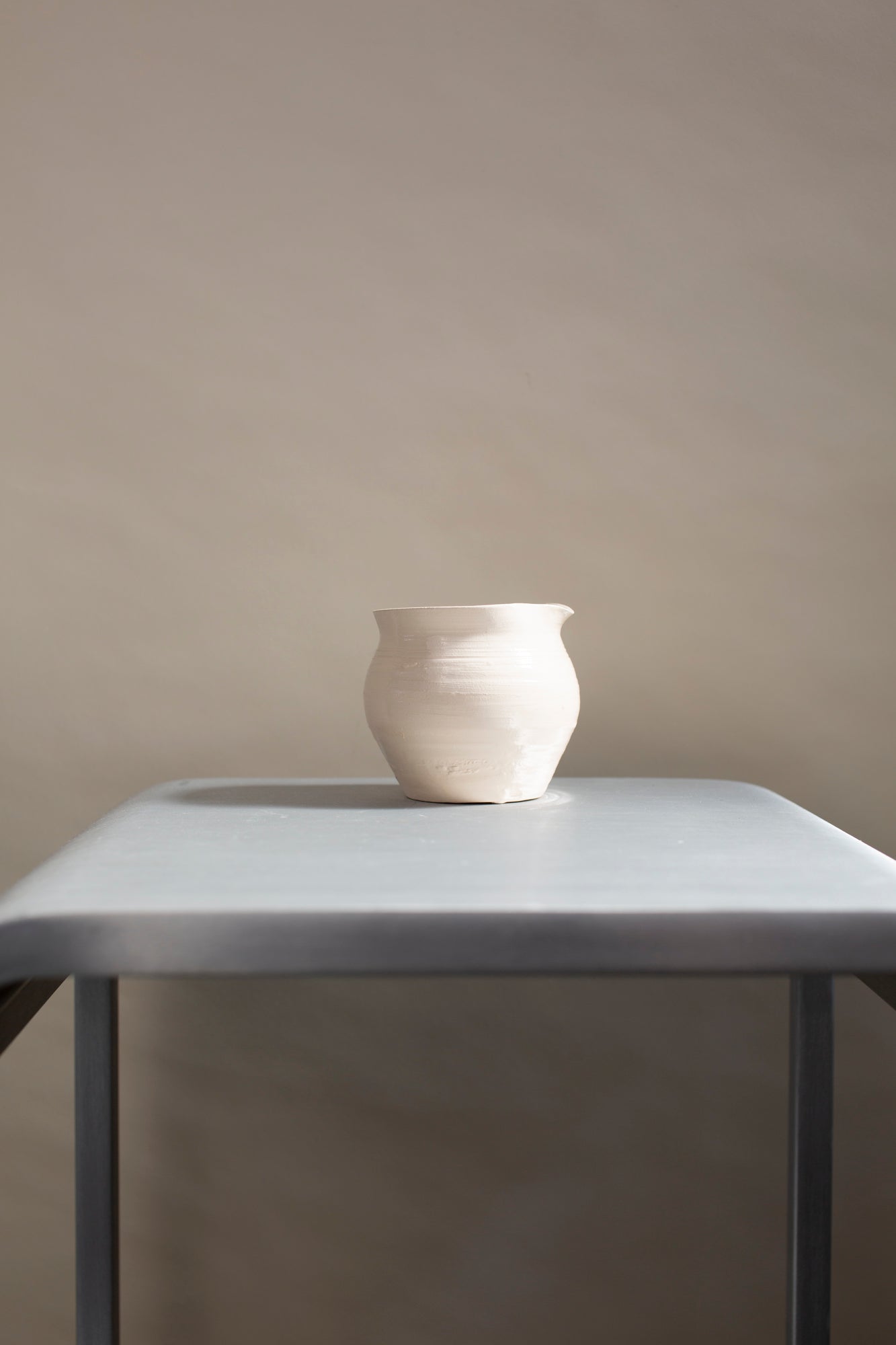 Ceramic milk can