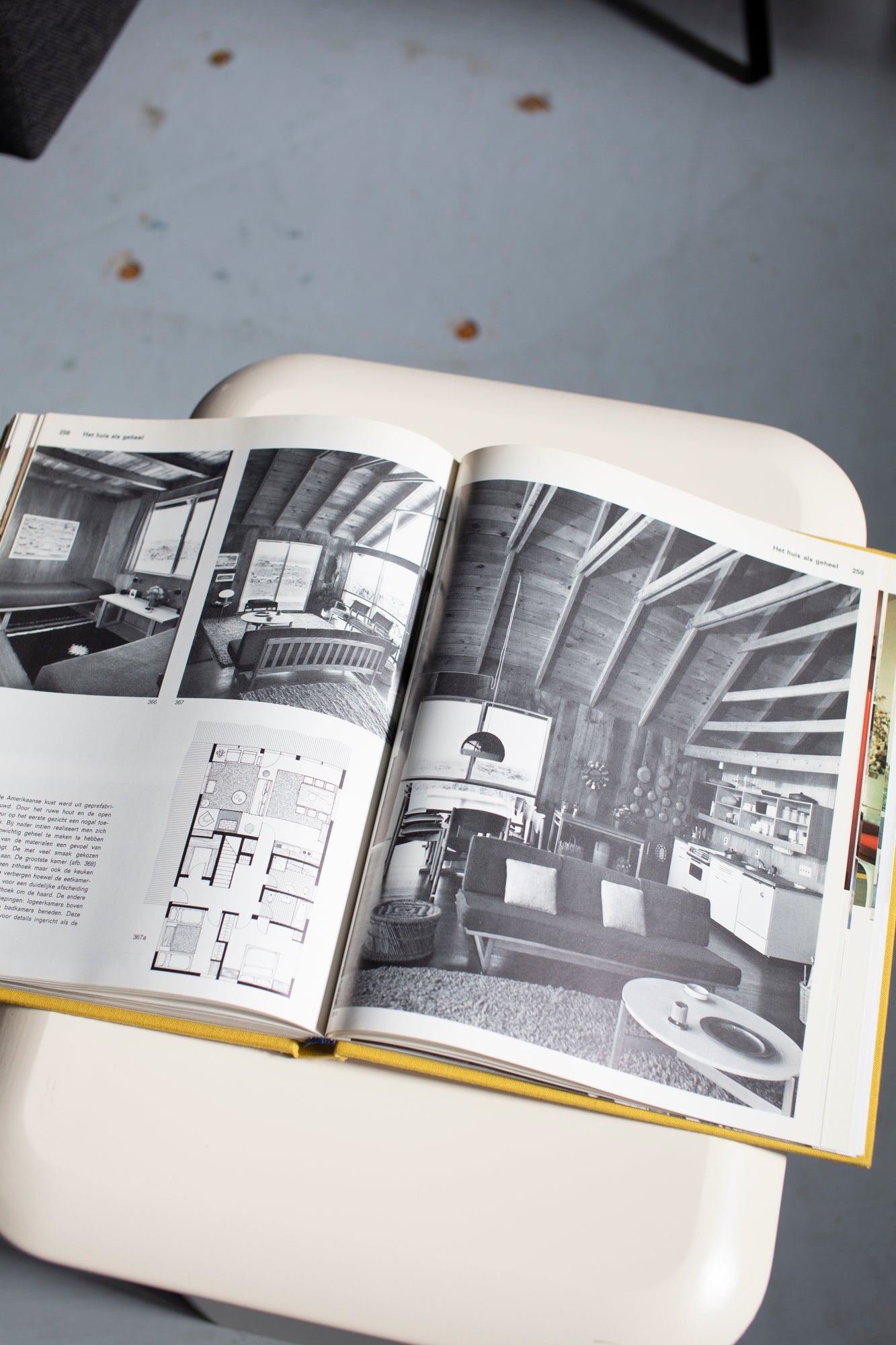 Interior design book Gaade's nieuwe interieurboek (Dutch) 1975