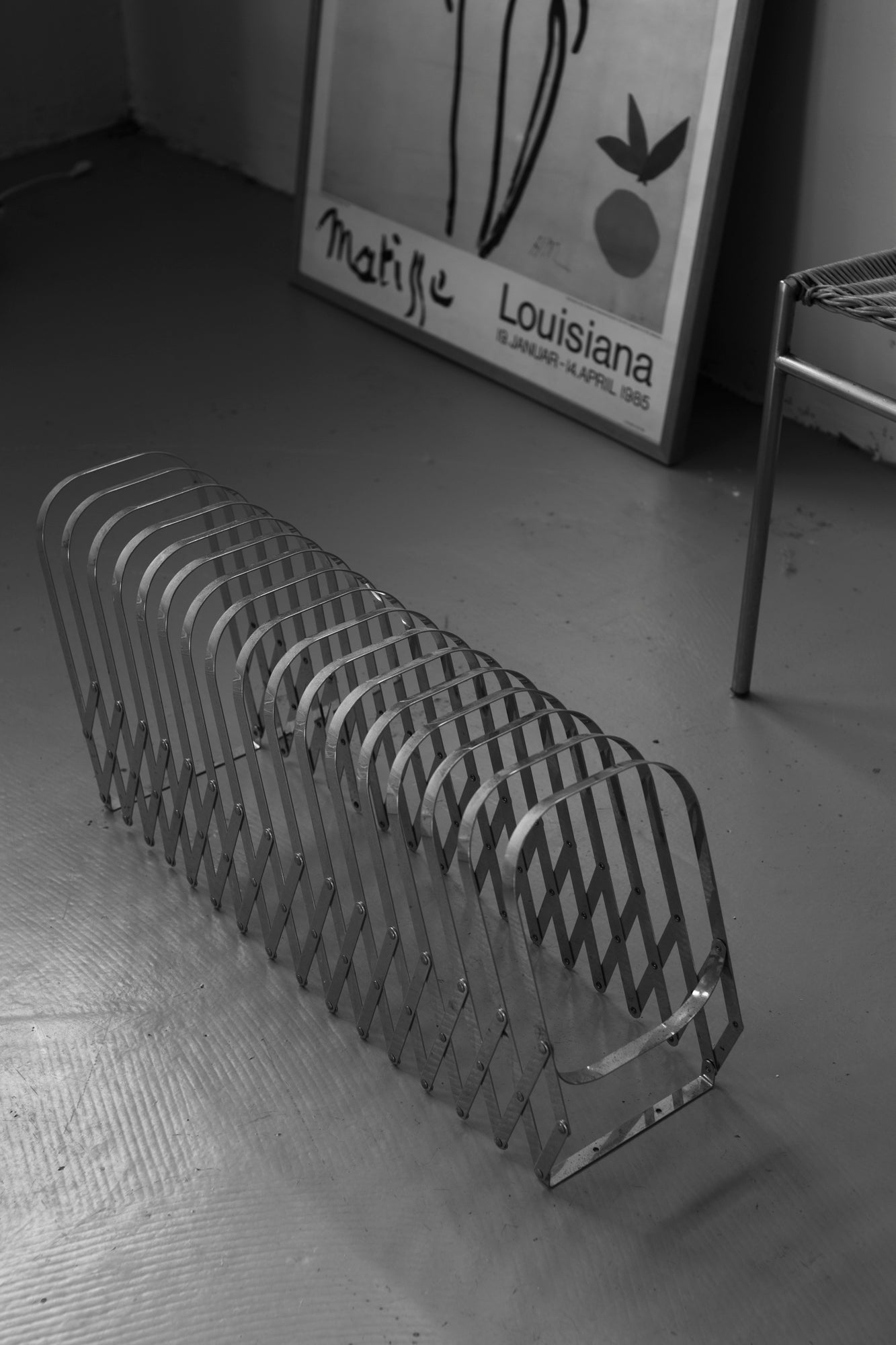 Luther Evans magazine rack