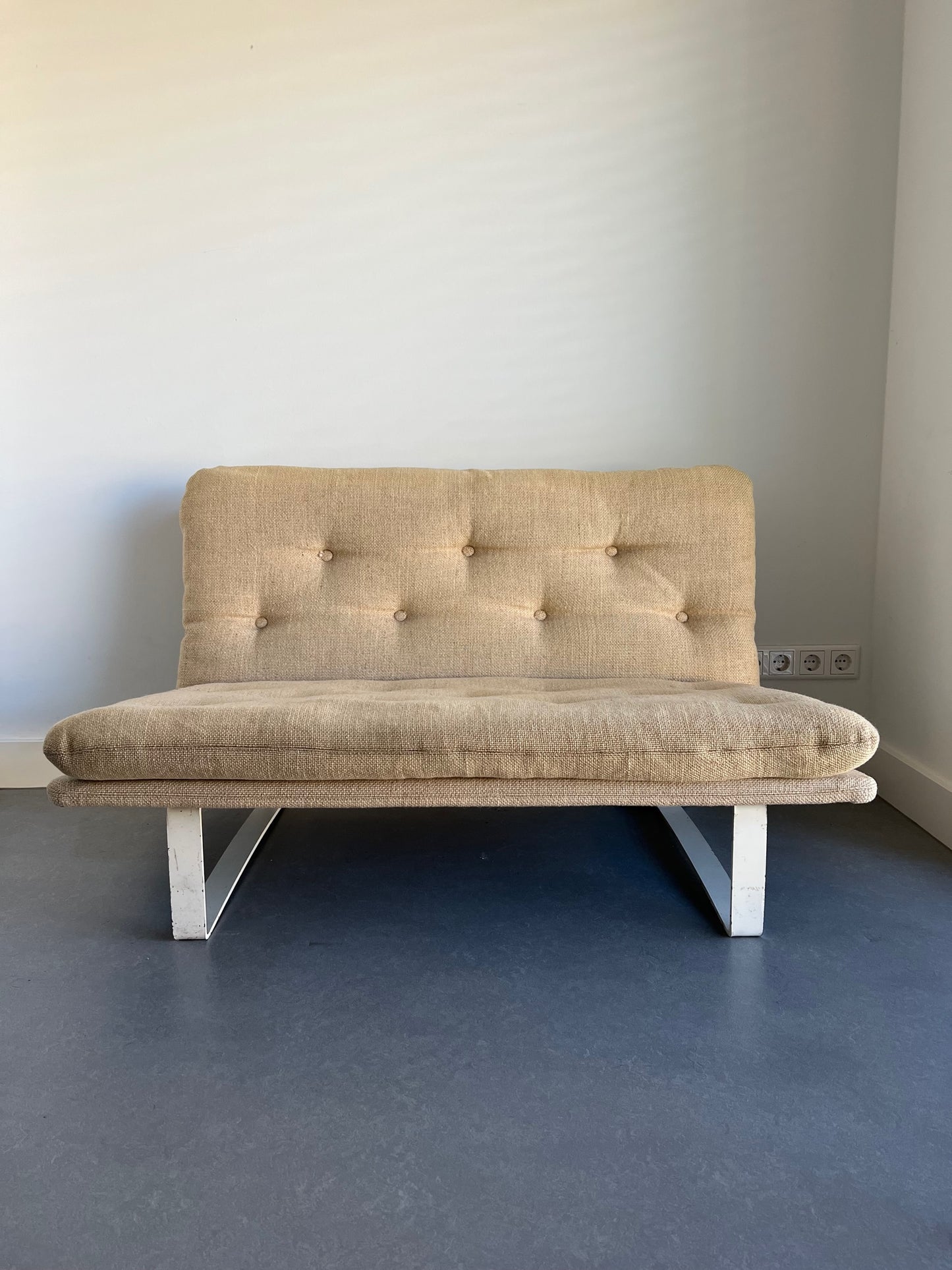 Vintage original 2-seater Kho Liang sofa C684
