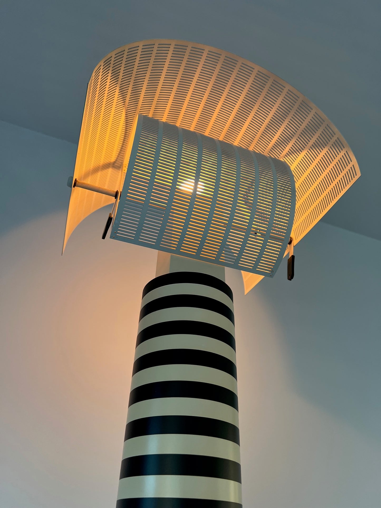 Shogun terra floorlamp by Mario Botta 80's
