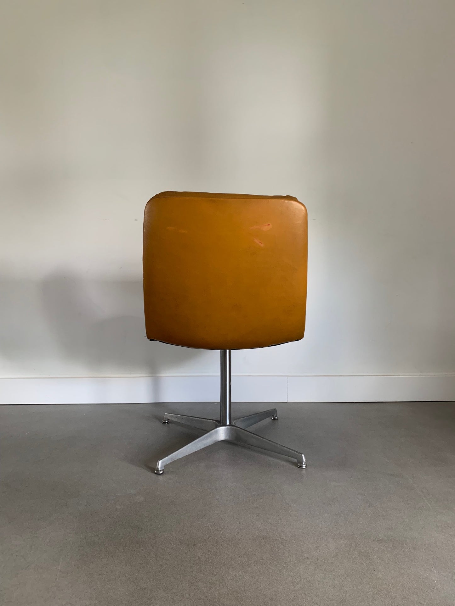 Office chair Geoffrey Harcourt