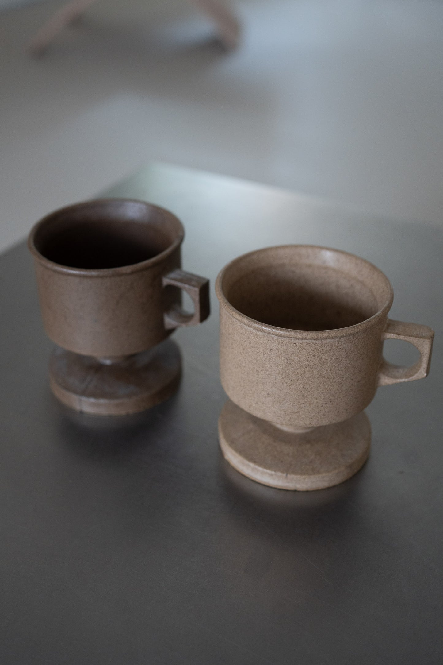 Pedestal cups