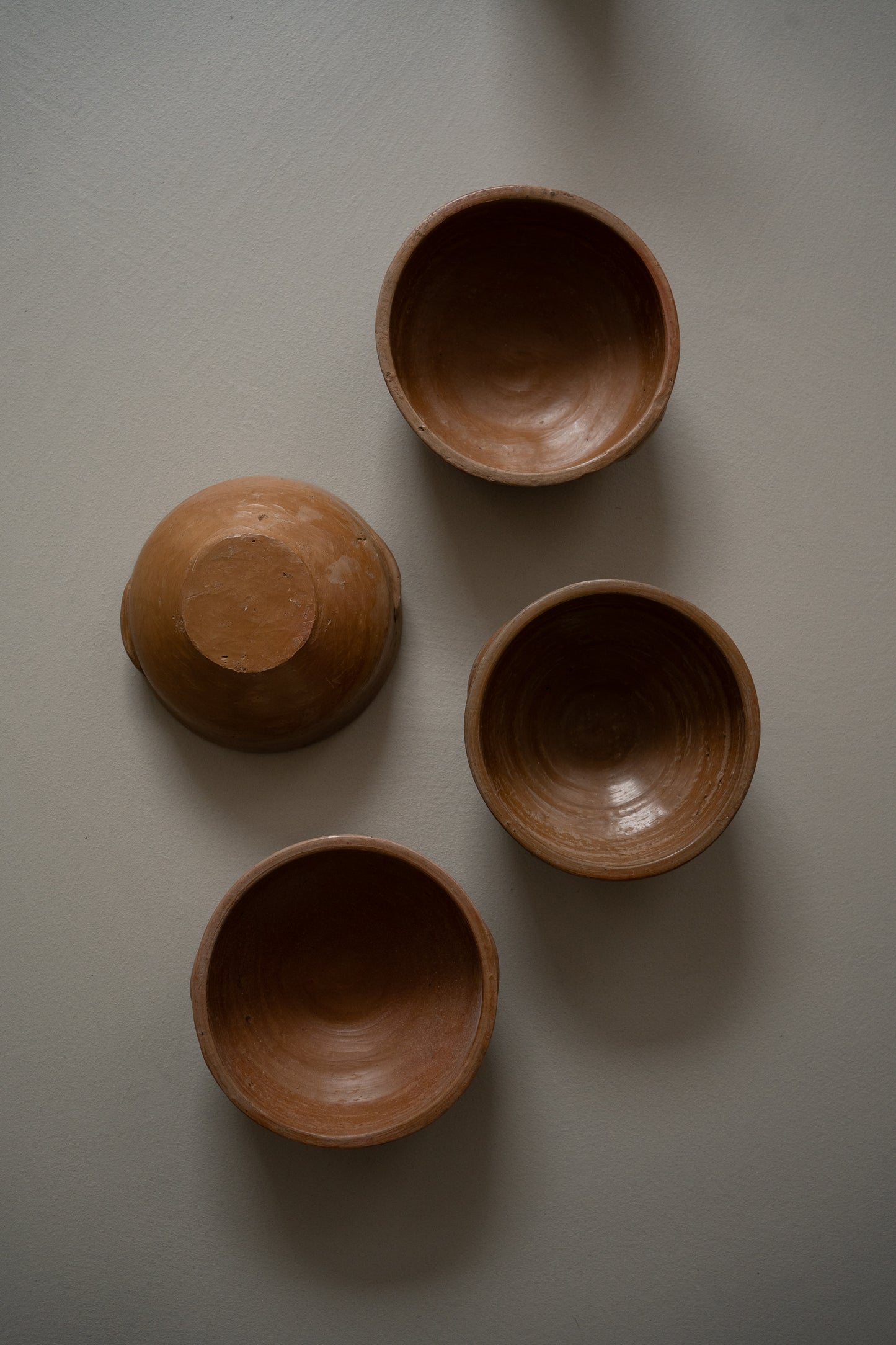 Set of 4 terracotta clay bowls