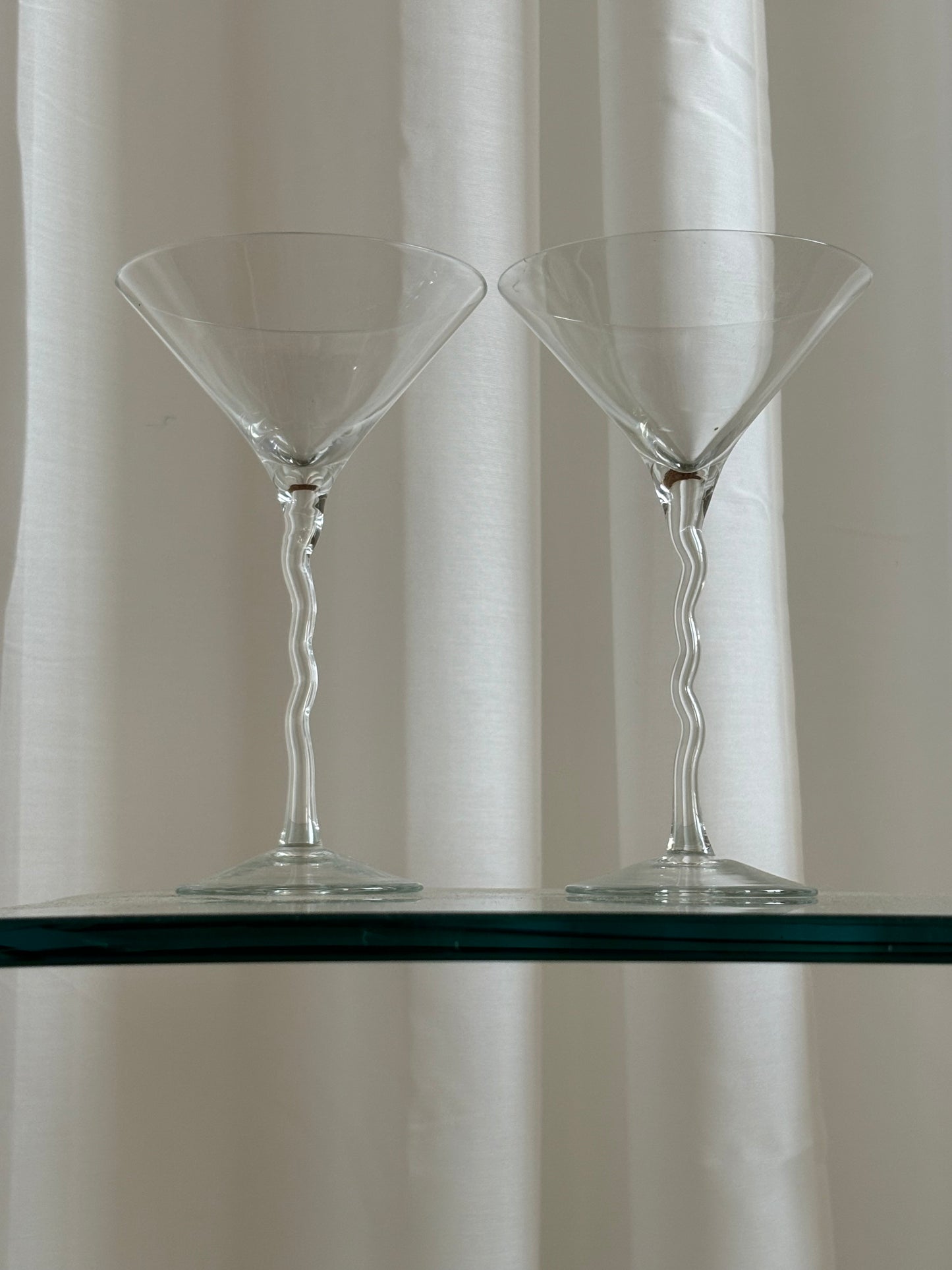 Swirl cocktail glasses (set of 2)