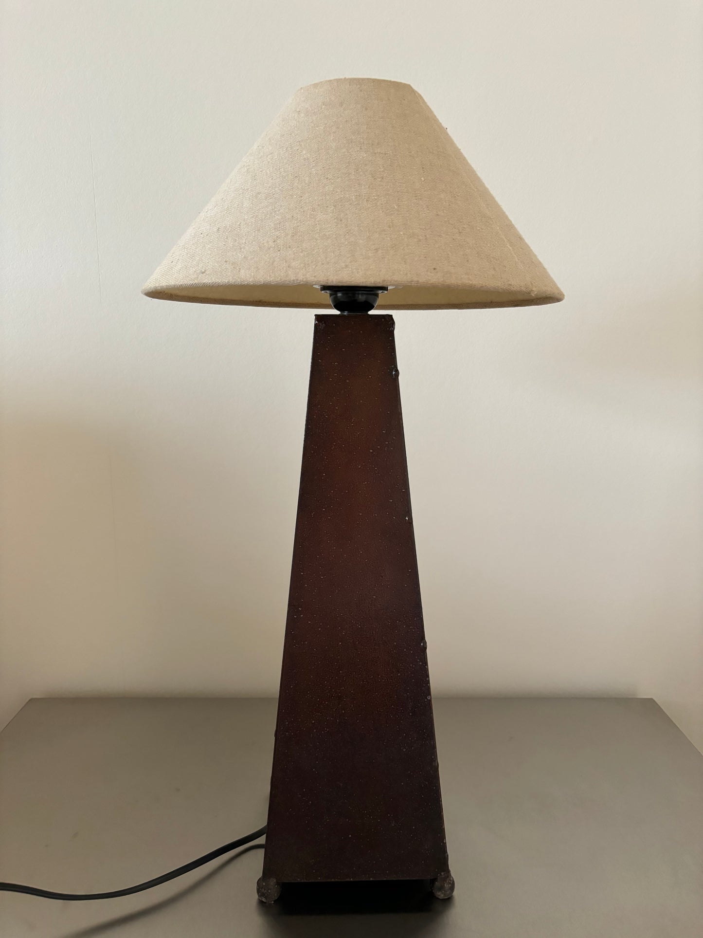 Obelisk table lamp - Vandeheg - lampshade included