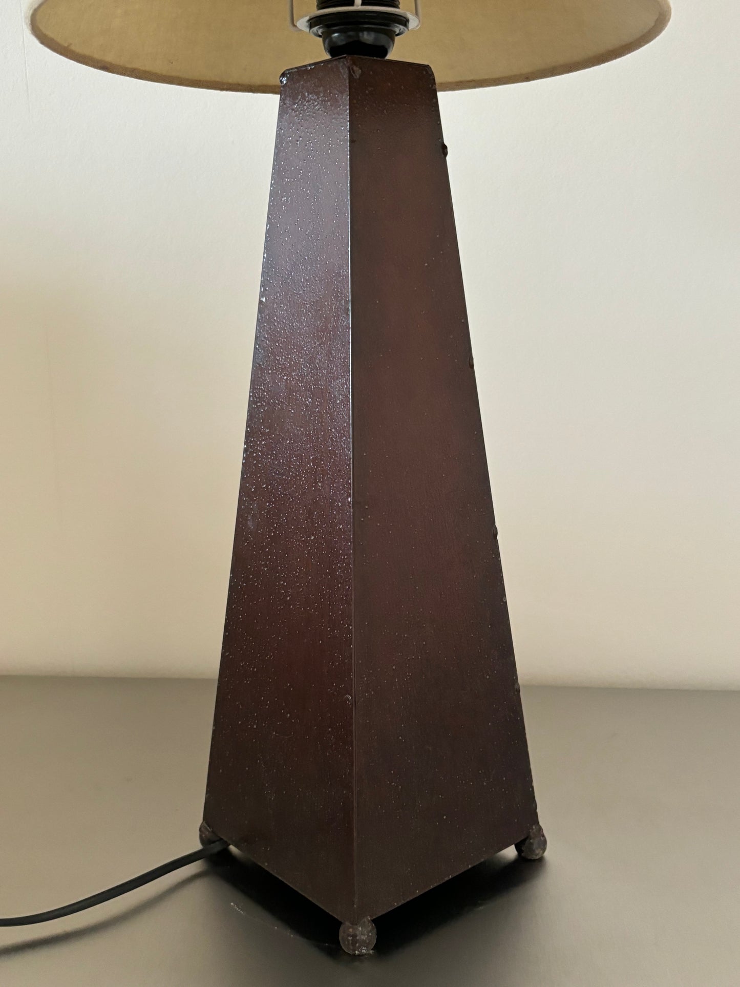 Obelisk table lamp - Vandeheg - lampshade included