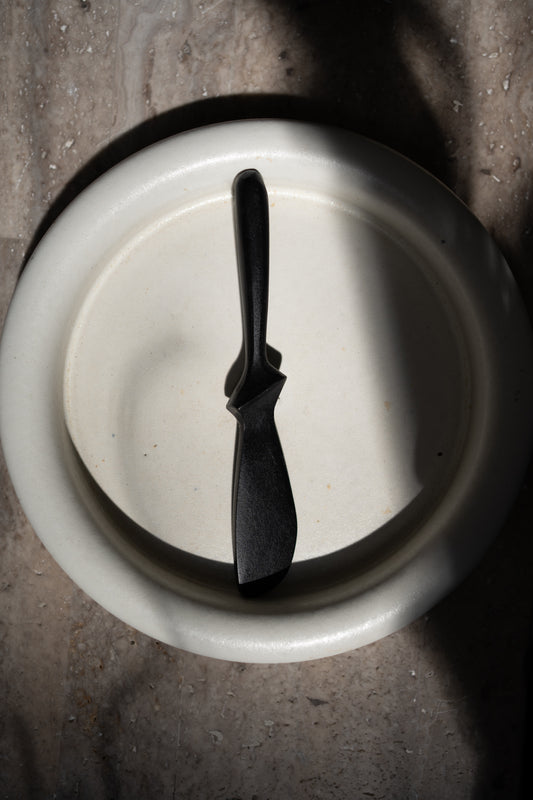 Ceramic decorative plate