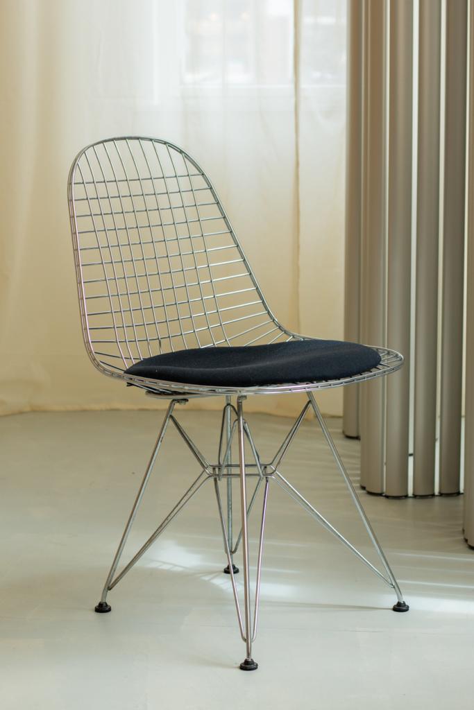 DKR wire chair by Charles & Ray Eames (rent only)