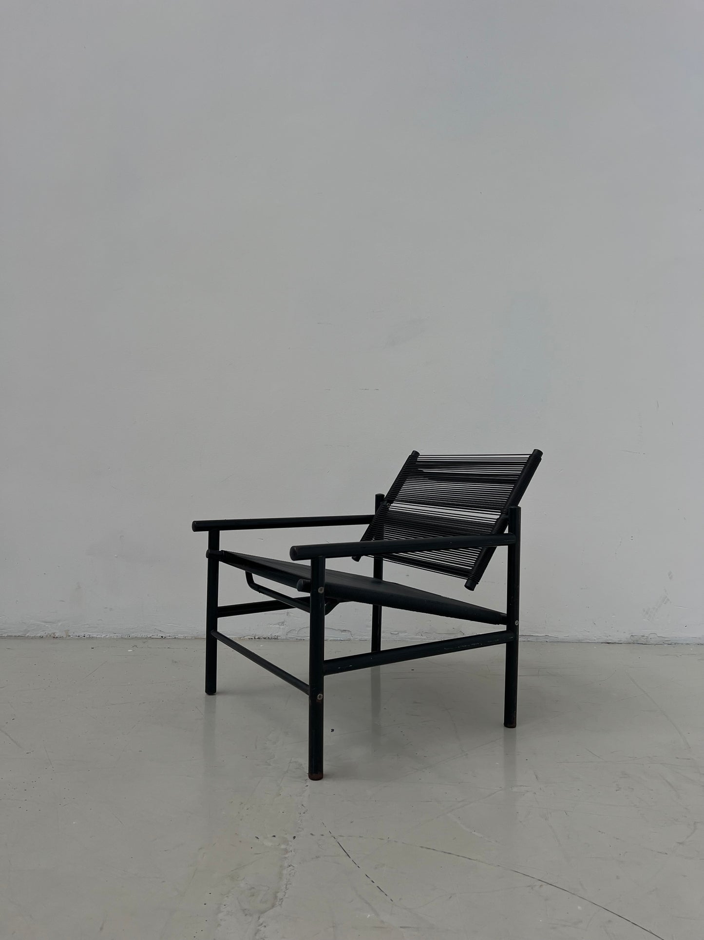 80’s Flyline Spaghetti chair by Giandomenico for Belotti  (rent only)