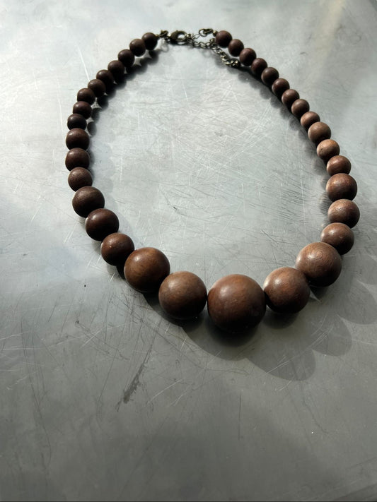 Necklace wooden beats