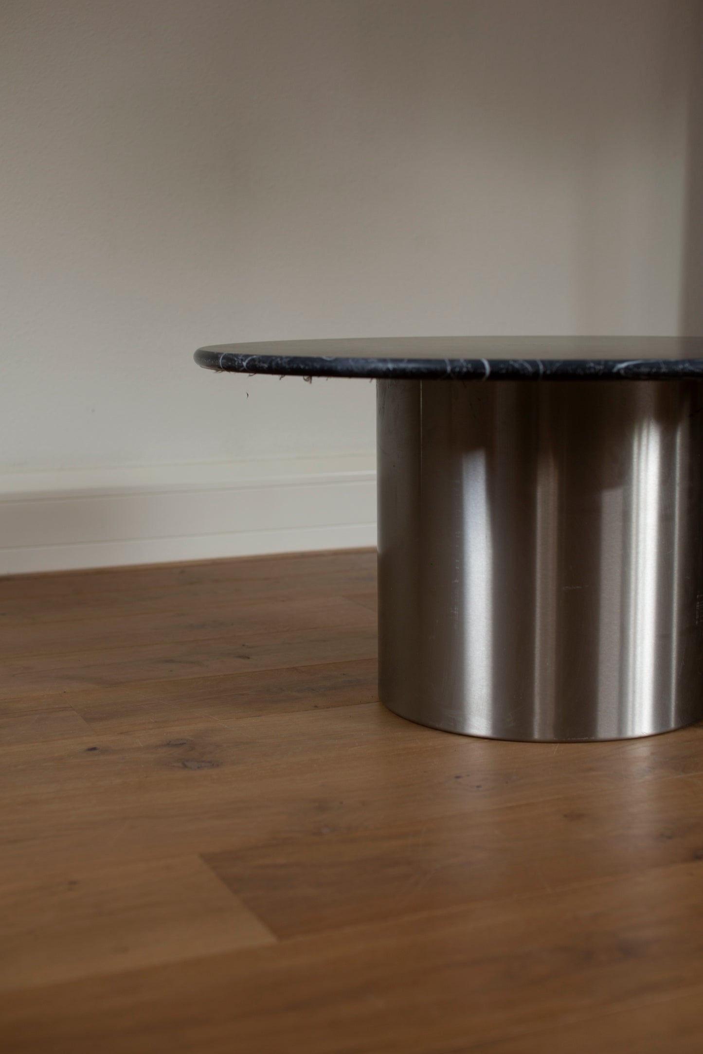 Coffee table marble with stainless steel