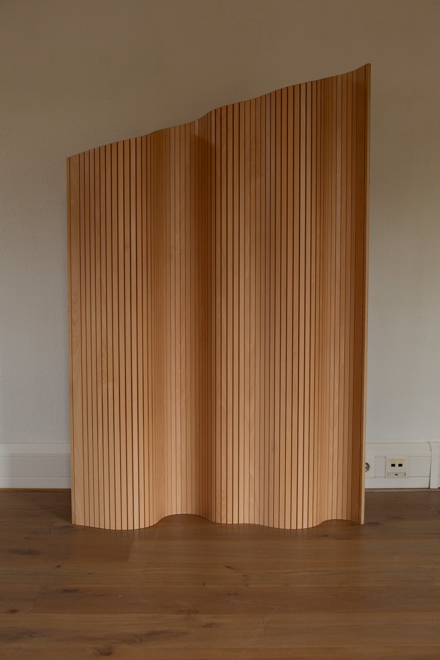 Folding screen Alvar Aalto style