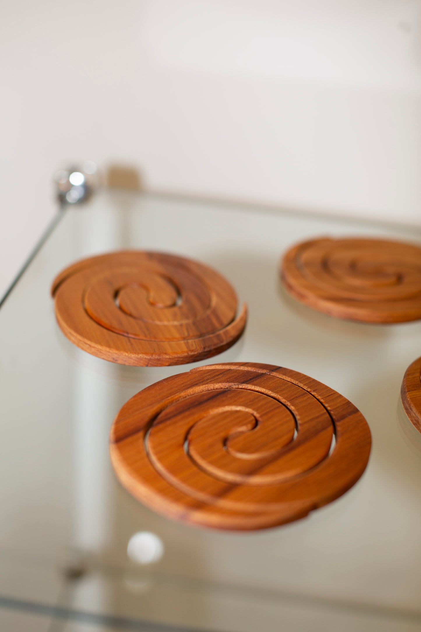 Wooden swirl coaster set of 4