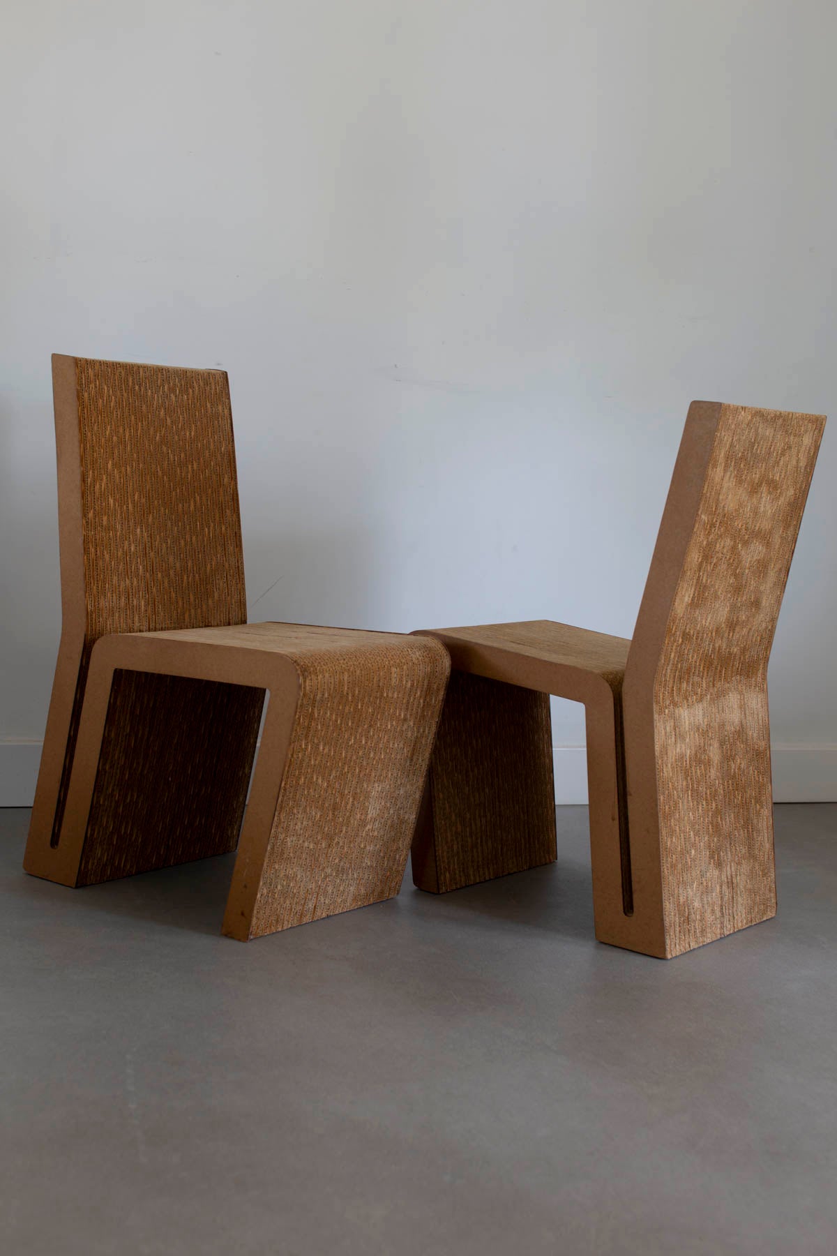 2 very nice Easy Edges cardboard side chairs by Frank Gehry for Vitra