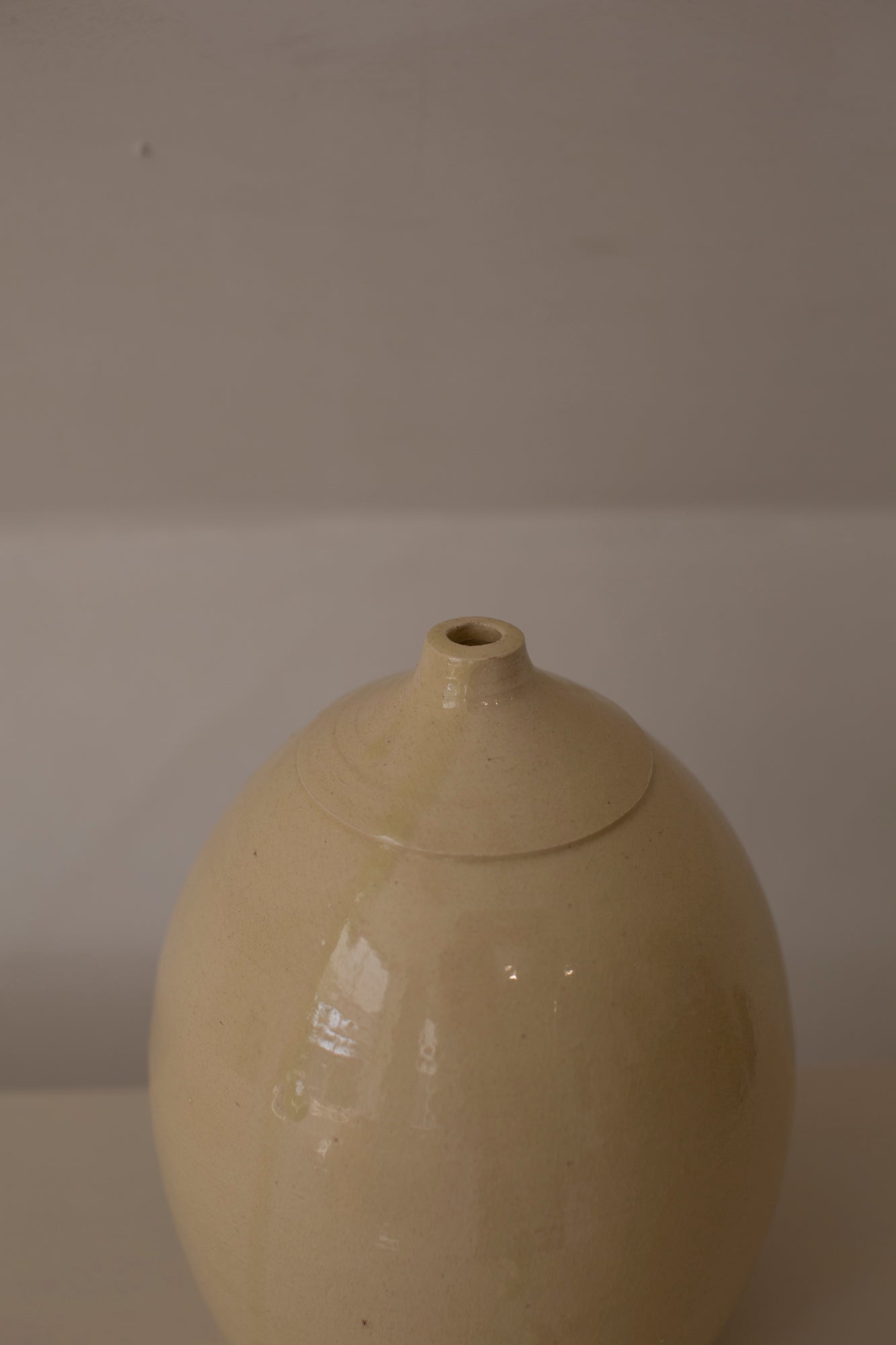 Ceramic butter yellow object / vase