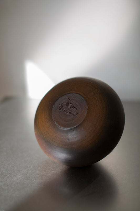 Ceramic brown vase / object