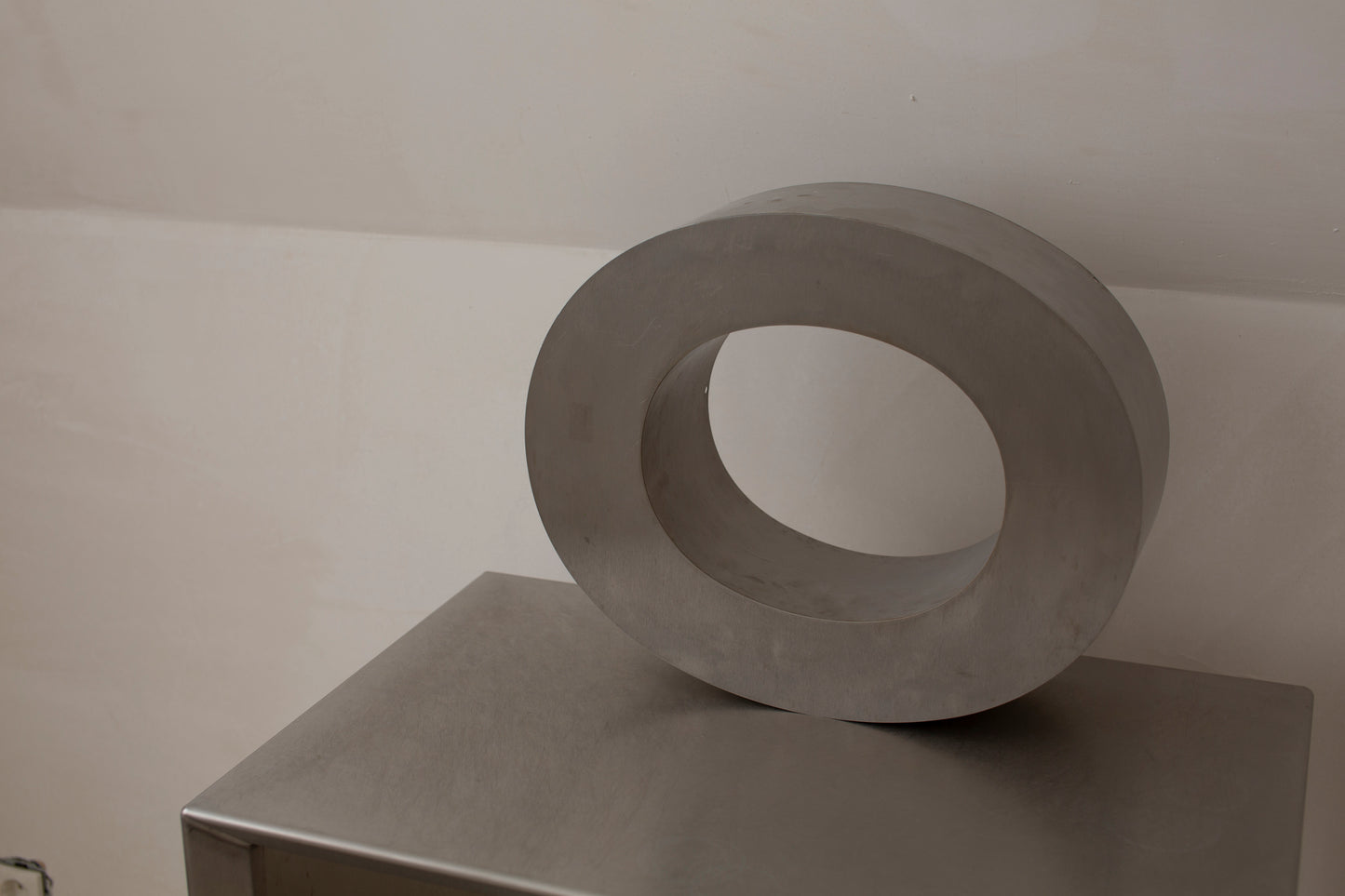 Stainless steel letter / object O-shaped