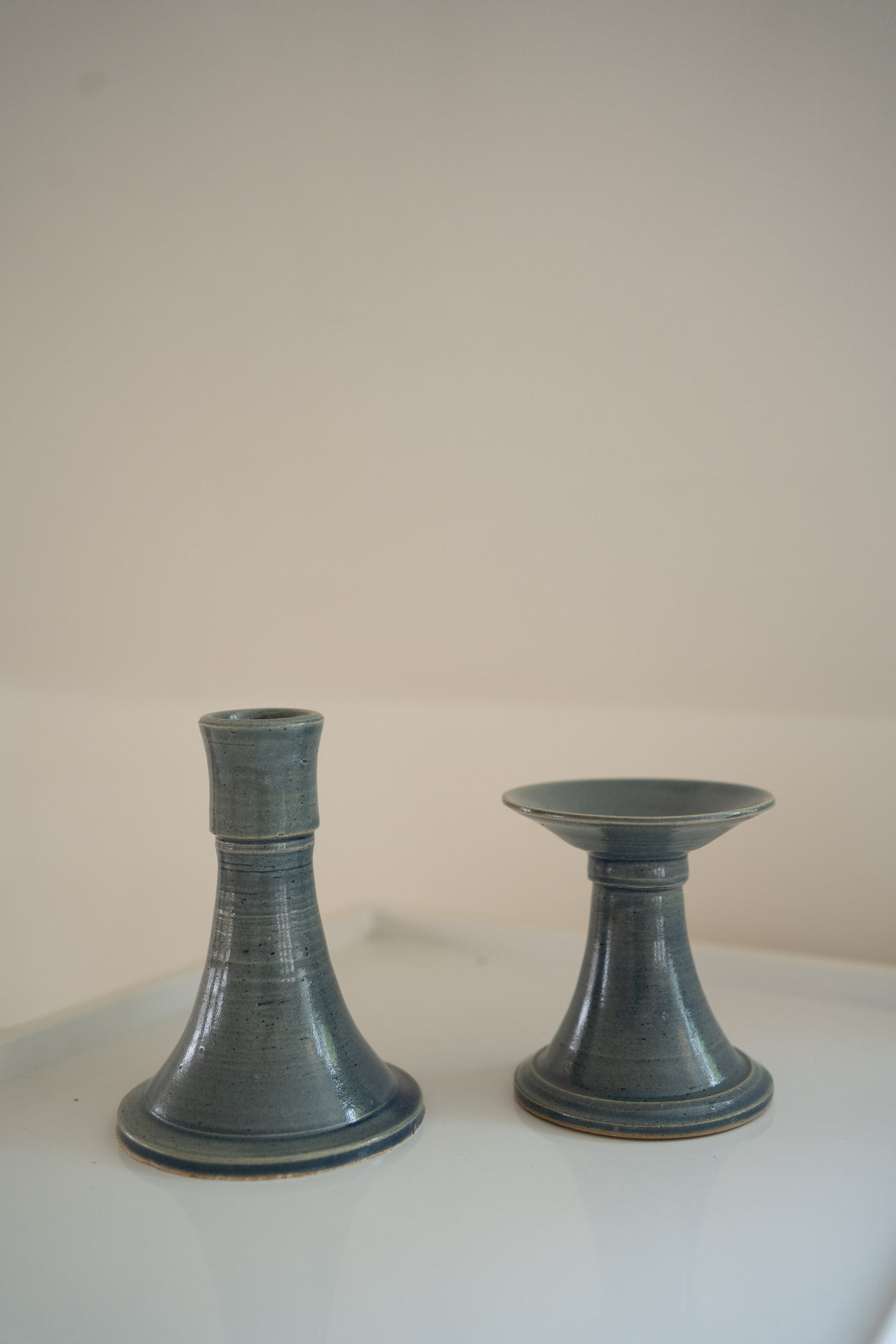 Set ceramic candle holders