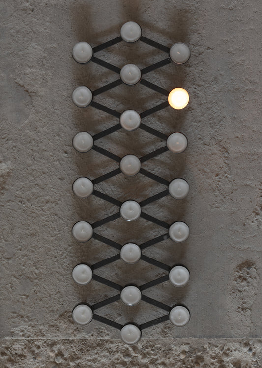 Candle light holder