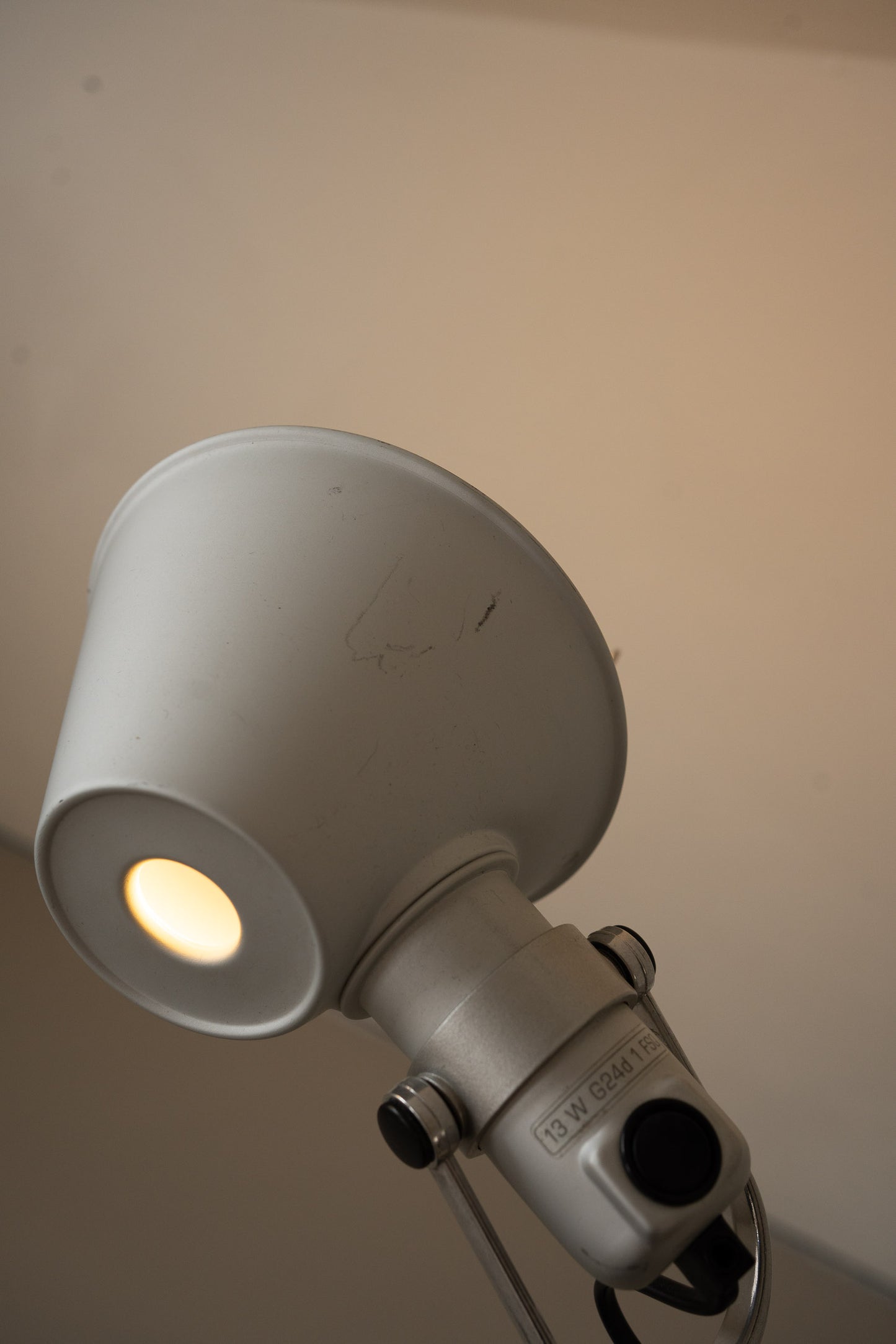 Artemide tolomeo midi table lamp – aluminium