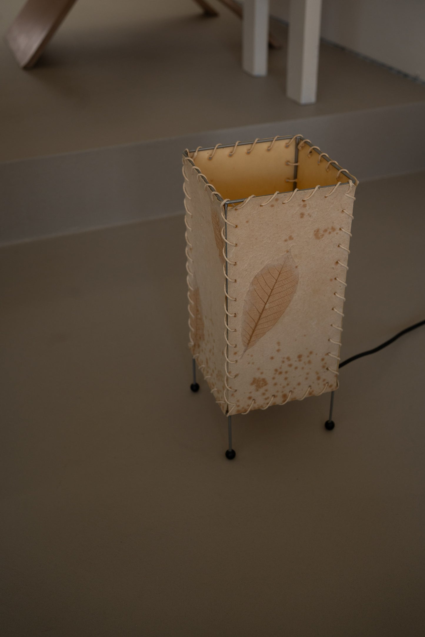Washi paper table lamp