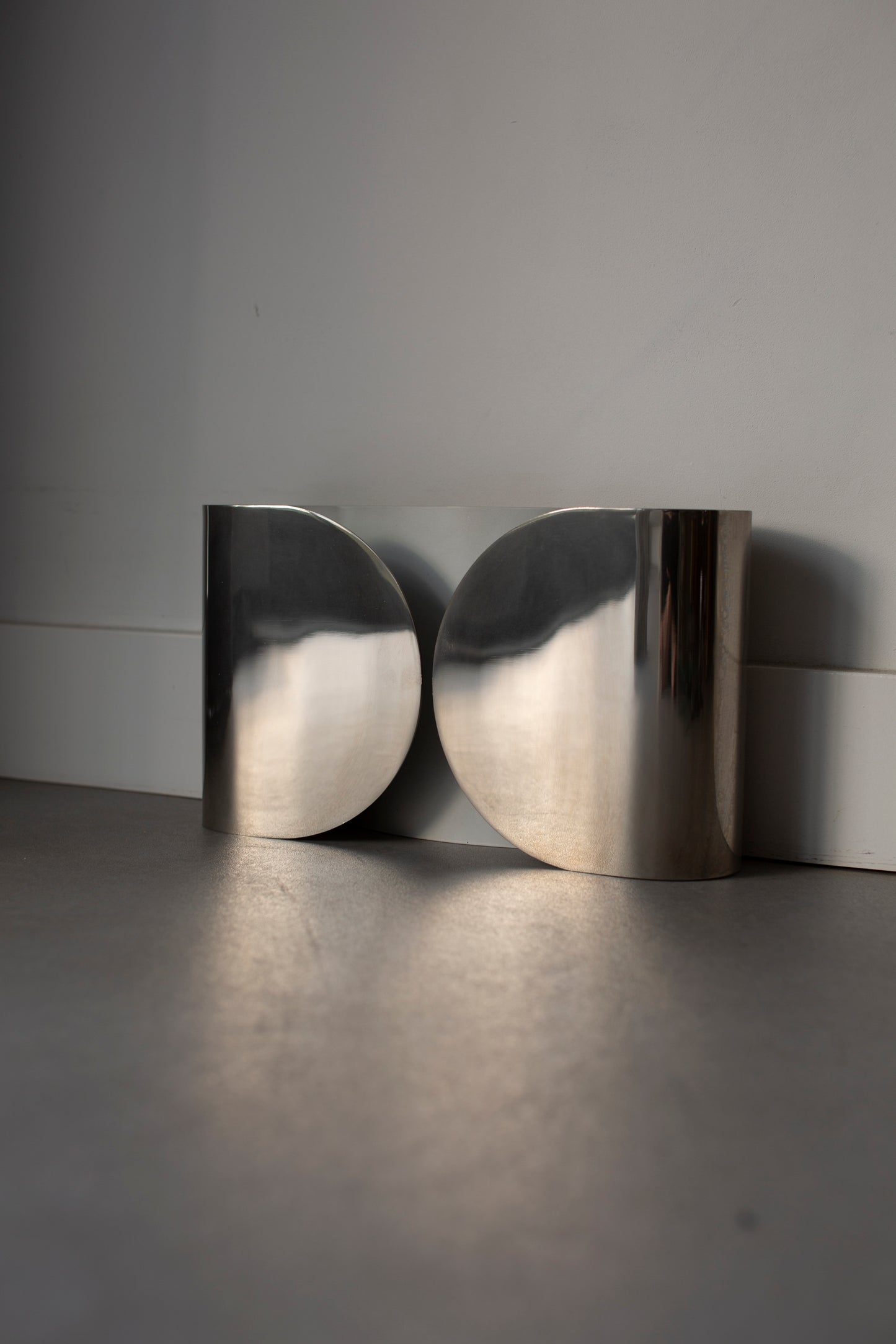 Chrome wall lamp by Tobia Scarpa 80's