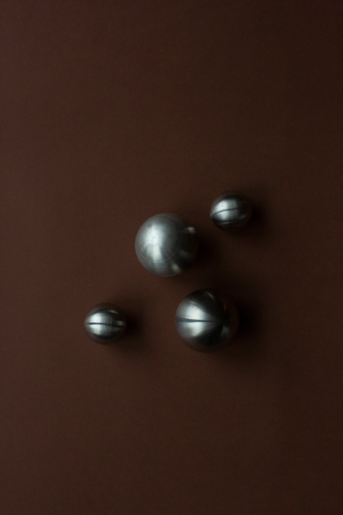 Decorative balls (set 4)