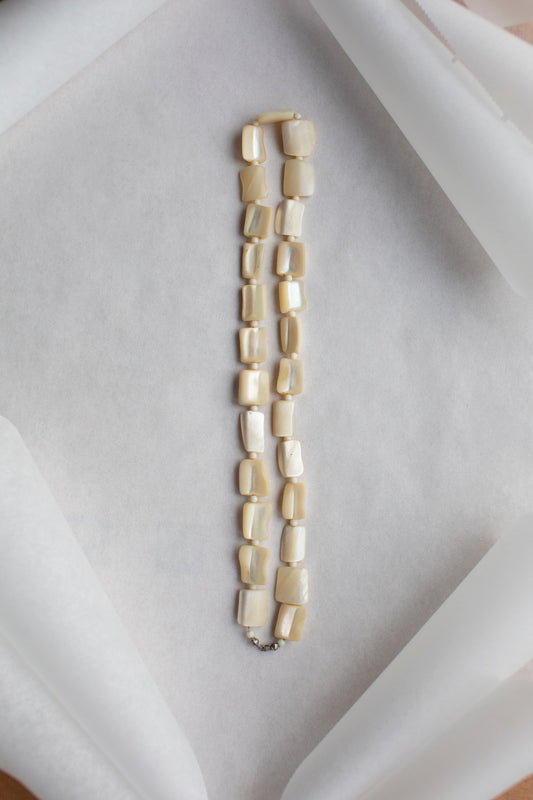 The Mother Pearl Necklace