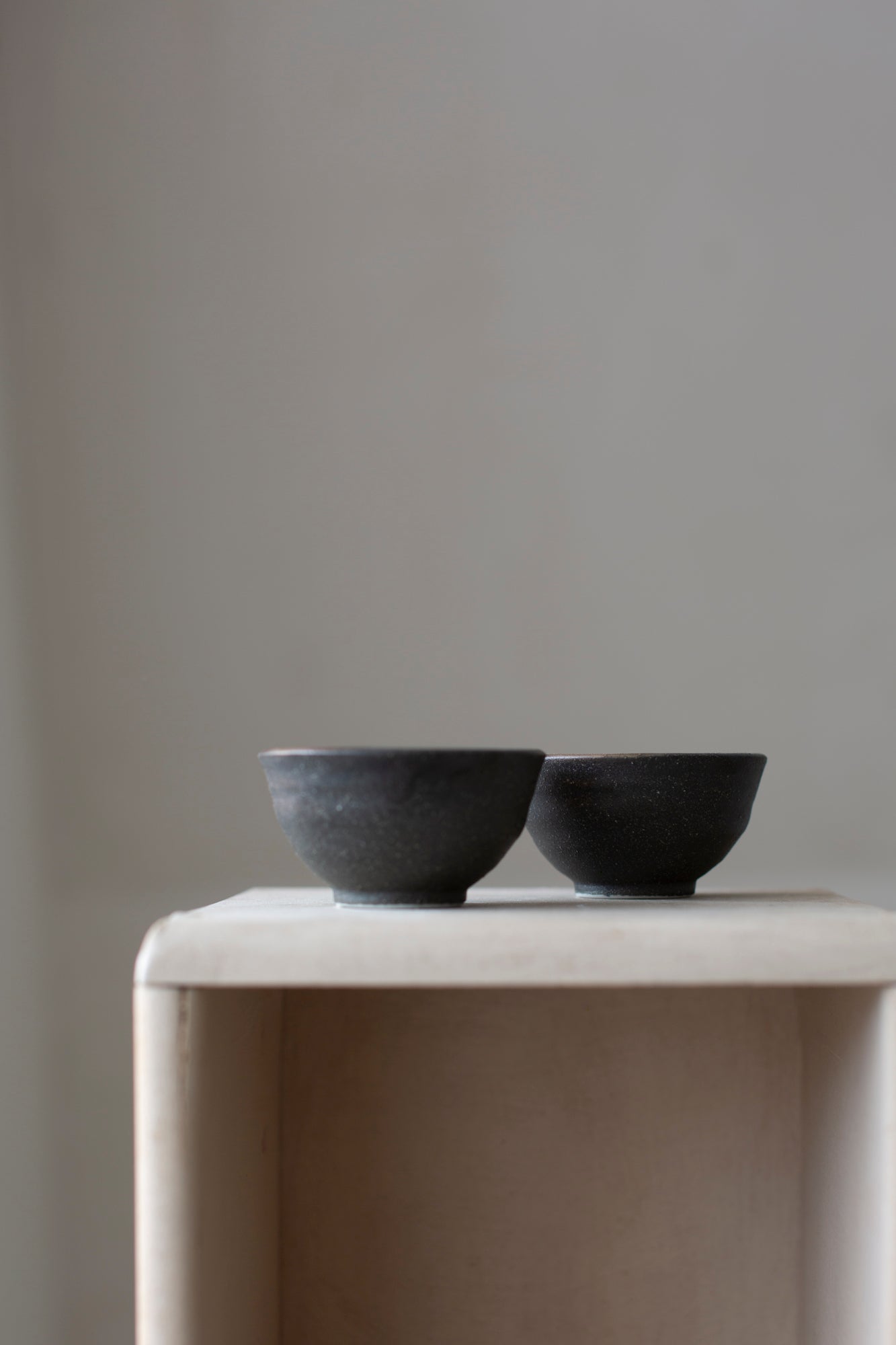 Very small ceramic bowls (set)