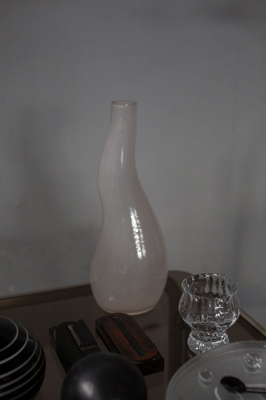 Curvy vase