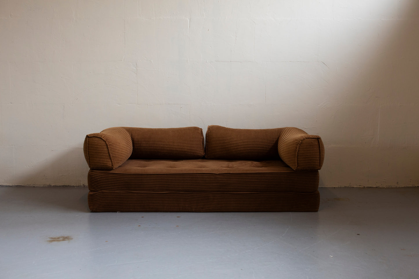Sculptural corduroy lounge sofa 70's