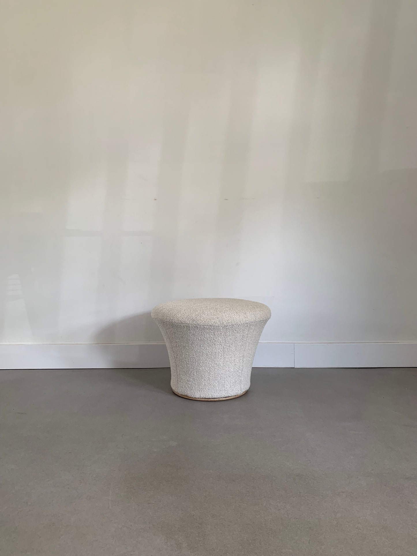 Mushroom Chair & pouf Pierre Paulin