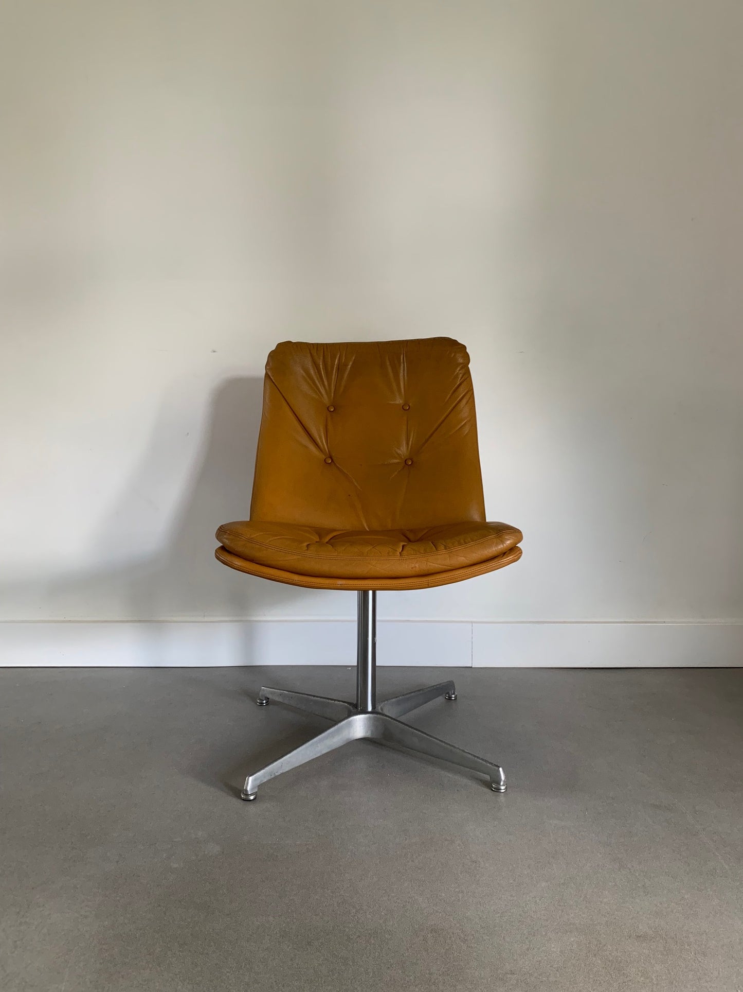 Office chair Geoffrey Harcourt