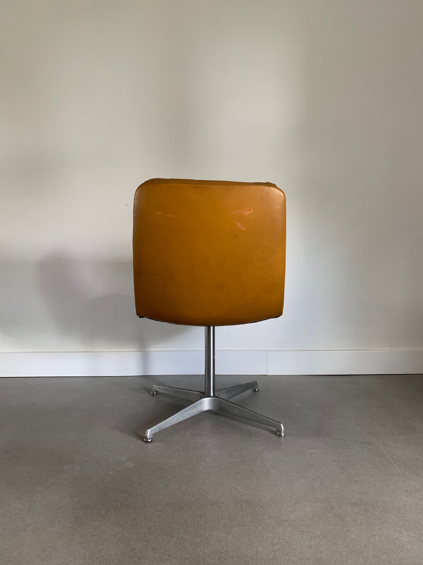 Office chair Geoffrey Harcourt