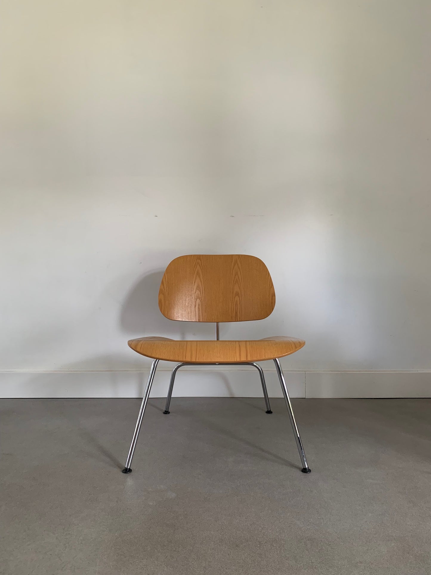 Eames LCM (rent only)