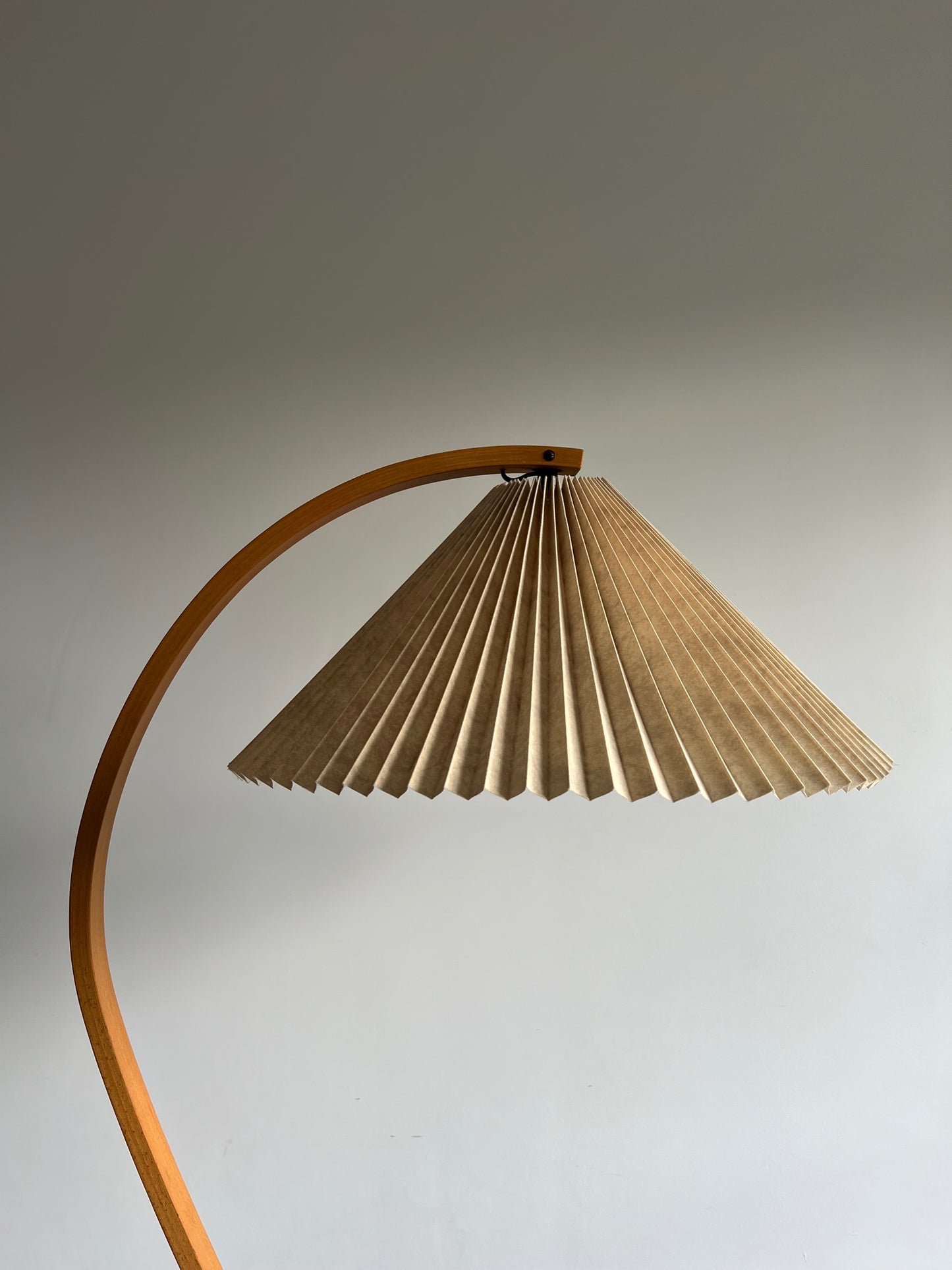 Mads Caprani floorlamp with cast iron base 70's