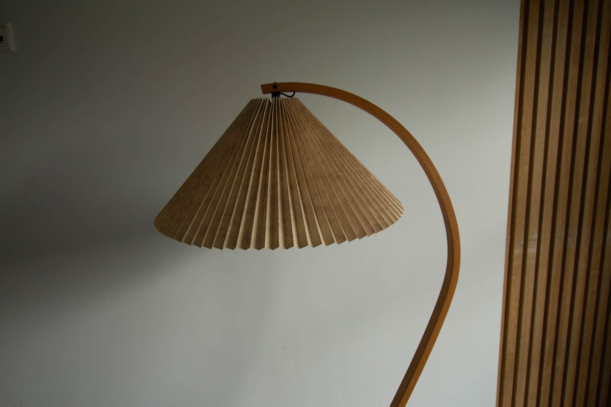 Mads Caprani floorlamp with cast iron base 70's